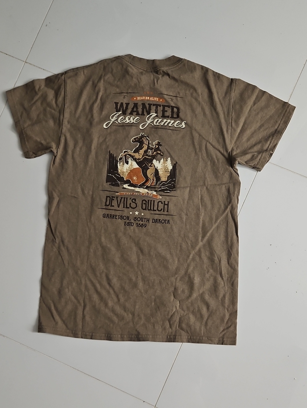 Vintage-Inspired Jesse James 'Devil's Gulch' Graphic Tee - Brown